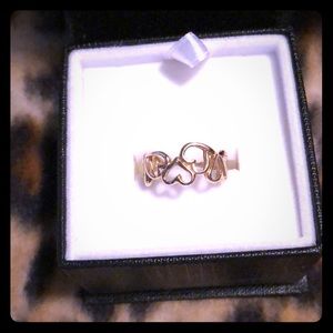 14k gold John Lennon Dancing Hearts Ring, size 6.